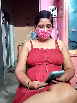 Snapshot of Rulali_44 chatting on 07/17/26, 03:39 Rulali 44 online show from 07/17/26, 03:39