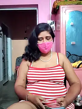 Snapshot of Rulali_44 chatting on 07/18/26, 03:49 Rulali 44 online show from 07/18/26, 03:49