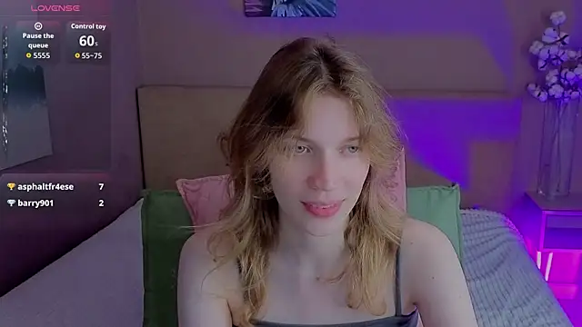 Snapshot of Emily_Cartex chatting on 07/25/26, 06:11 Emily Cartex online show from 07/25/26, 06:11