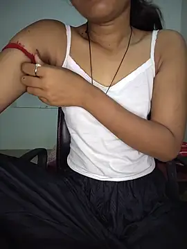 Snapshot of ESHA-LOVE chatting on 05/19/26, 11:55 ESHA-LOVE online show from 05/19/26, 11:55