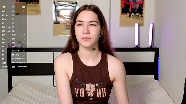 Snapshot of EvaAndLuna chatting on 06/03/26, 11:10 EvaAndLuna online show from 06/03/26, 11:10