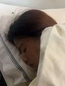 Snapshot of amy-0099 chatting on 04/27/26, 05:38 amy-0099 online show from 04/27/26, 05:38