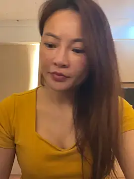 Snapshot of Meimei-bb chatting on 06/15/26, 12:13 Meimei-bb online show from 06/15/26, 12:13