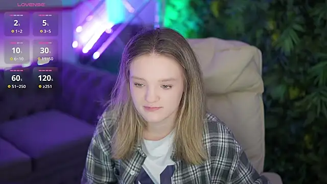 Snapshot of MariaMedow chatting on 04/26/26, 05:49 MariaMedow online show from 04/26/26, 05:49