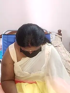Snapshot of telugu_Geetha40 chatting on 06/07/26, 08:07 telugu Geetha40 online show from 06/07/26, 08:07