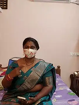 Snapshot of telugu_Geetha40 chatting on 07/25/26, 06:22 telugu Geetha40 online show from 07/25/26, 06:22