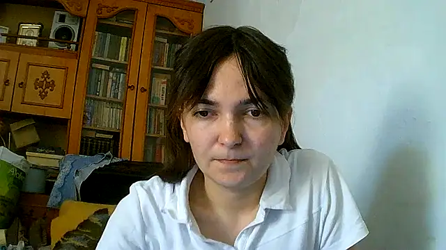 Snapshot of LyubovVill chatting on 05/04/26, 12:23 LyubovVill online show from 05/04/26, 12:23
