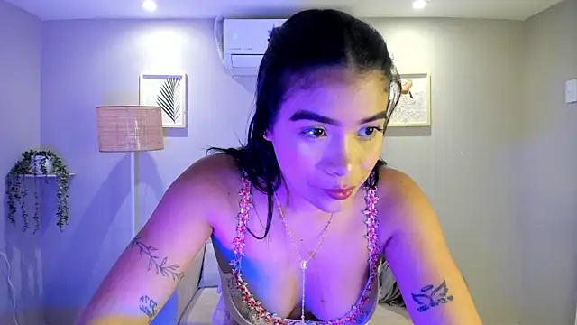 Snapshot of Noah_owenss chatting on 06/05/26, 12:44 Noah owenss online show from 06/05/26, 12:44