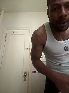 Snapshot of footlongpipeBBC chatting on 04/25/26, 04:26 footlongpipeBBC online show from 04/25/26, 04:26