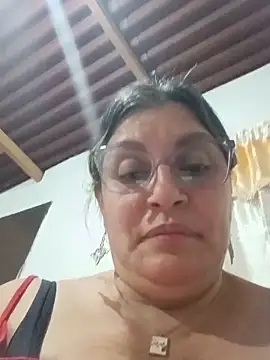 Snapshot of Carolina_crus_ chatting on 05/23/26, 02:39 Carolina crus online show from 05/23/26, 02:39