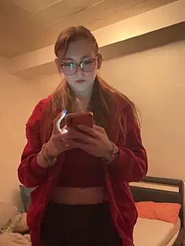 Snapshot of Lina-420 chatting on 04/26/26, 08:17 Lina-420 online show from 04/26/26, 08:17