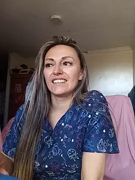 Snapshot of Angel_Nova_ chatting on 05/20/26, 07:42 Angel Nova online show from 05/20/26, 07:42