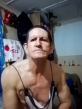 Snapshot of sebaton1 chatting on 04/25/26, 11:02 sebaton1 online show from 04/25/26, 11:02