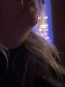 Snapshot of Bruiserboomer2 chatting on 04/26/26, 02:09 Bruiserboomer2 online show from 04/26/26, 02:09