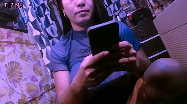 TSjuicyhotdrops online show from 02/10/25, 10:09