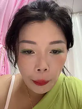Snapshot of milkwine chatting on 05/18/26, 07:58 milkwine online show from 05/18/26, 07:58