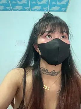 Snapshot of Lilyy18 chatting on 04/30/26, 01:06 Lilyy18 online show from 04/30/26, 01:06