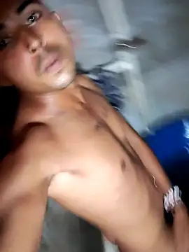 Snapshot of Joes_21 chatting on 12/20/25, 03:57 Joes 21 online show from 12/20/25, 03:57