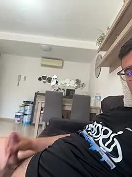 Snapshot of aalexhub chatting on 04/26/26, 10:13 aalexhub online show from 04/26/26, 10:13