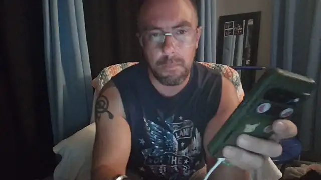 Snapshot of BWCMarineMark chatting on 07/11/26, 05:54 BWCMarineMark online show from 07/11/26, 05:54