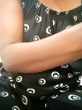 Snapshot of Roshini_hot chatting on 04/29/26, 03:10 Roshini hot online show from 04/29/26, 03:10