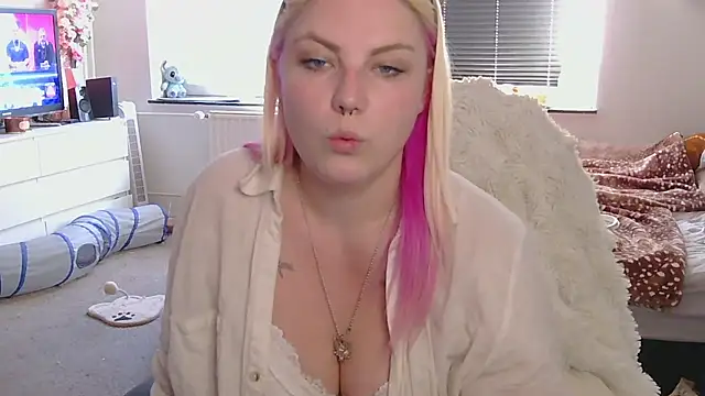 Snapshot of josi-420 chatting on 07/29/26, 02:04 josi-420 online show from 07/29/26, 02:04