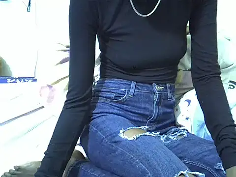 Snapshot of nolikhaya chatting on 06/15/26, 06:43 nolikhaya online show from 06/15/26, 06:43