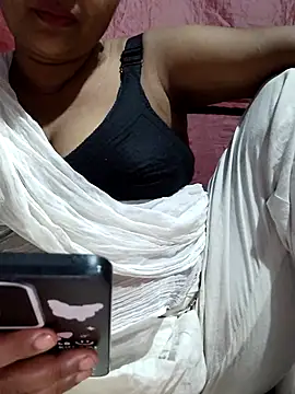 Gulapi N online show from 06/03/26, 02:33