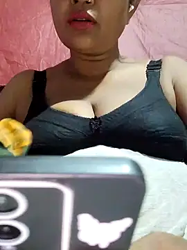 Gulapi N online show from 06/08/26, 01:44