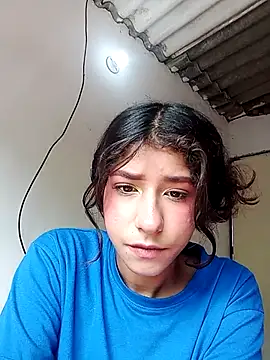 Snapshot of yenihernandez_123 chatting on 04/26/26, 03:21 yenihernandez 123 online show from 04/26/26, 03:21