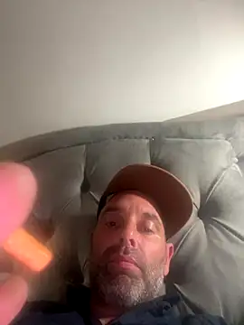 Snapshot of susitanito chatting on 10/30/25, 04:14 susitanito online show from 10/30/25, 04:14