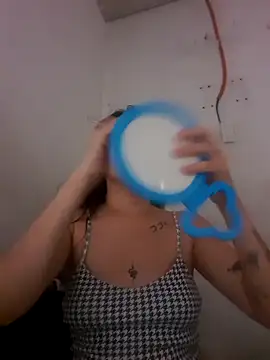 Snapshot of Bad_bish21 chatting on 04/28/26, 06:29 Bad bish21 online show from 04/28/26, 06:29