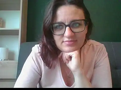 sensual paris online show from 05/21/26, 05:36