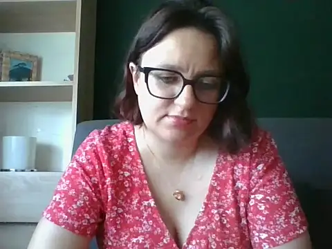 Snapshot of sensual_paris chatting on 06/25/26, 05:23 sensual paris online show from 06/25/26, 05:23