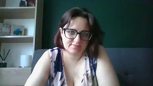 Snapshot of sensual_paris chatting on 07/16/26, 05:35 sensual paris online show from 07/16/26, 05:35