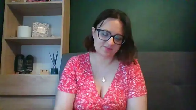 Snapshot of sensual_paris chatting on 07/27/26, 05:36 sensual paris online show from 07/27/26, 05:36