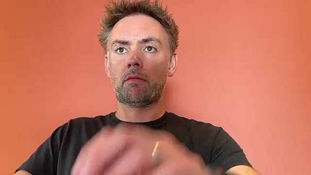 Snapshot of BronzeShowtime67 chatting on 04/28/26, 02:44 BronzeShowtime67 online show from 04/28/26, 02:44