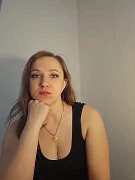 Snapshot of NaisAsti13 chatting on 04/28/26, 05:18 NaisAsti13 online show from 04/28/26, 05:18