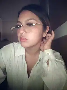 Snapshot of Bianca_9284mx chatting on 05/03/26, 04:02 Bianca 9284mx online show from 05/03/26, 04:02