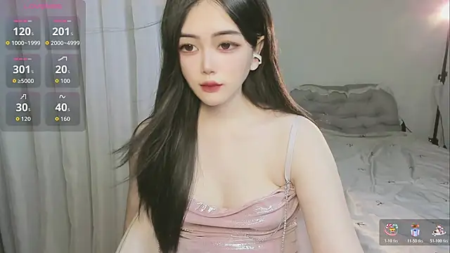 Snapshot of Sparklybaby chatting on 05/01/26, 12:43 Sparklybaby online show from 05/01/26, 12:43