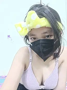 Snapshot of silkyhairs chatting on 05/19/26, 10:38 silkyhairs online show from 05/19/26, 10:38