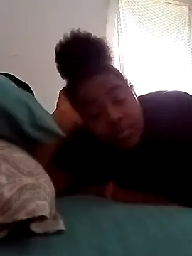 Snapshot of SkieGoddess chatting on 04/27/26, 07:45 SkieGoddess online show from 04/27/26, 07:45