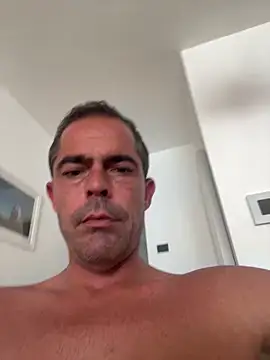Riccardo86xx online show from 06/18/26, 09:25