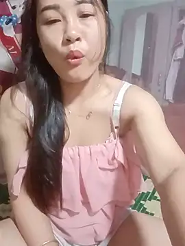Snapshot of Pivi12 chatting on 07/18/26, 04:00 Pivi12 online show from 07/18/26, 04:00
