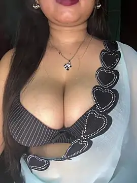 Snapshot of Naughty_pooja44 chatting on 07/26/26, 06:48 Naughty pooja44 online show from 07/26/26, 06:48