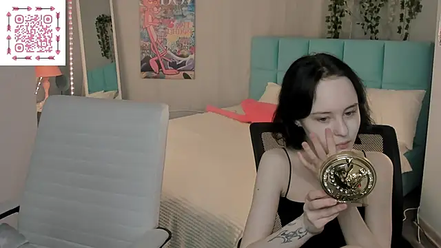 Elira Vane online show from 05/24/26, 03:00
