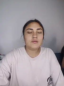 Snapshot of -brendda- chatting on 06/19/26, 11:52 -brendda- online show from 06/19/26, 11:52