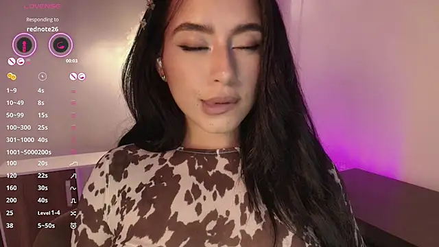 Snapshot of Isa_vargas chatting on 05/18/26, 12:07 Isa vargas online show from 05/18/26, 12:07