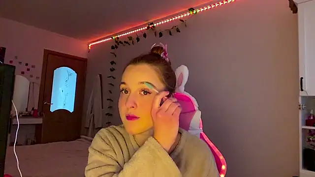 Snapshot of TrixyPaw chatting on 04/28/26, 08:41 TrixyPaw online show from 04/28/26, 08:41