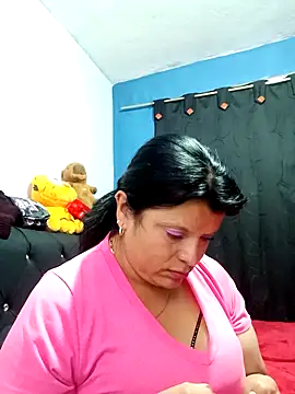Snapshot of Samantha_Kieran chatting on 05/09/26, 01:00 Samantha Kieran online show from 05/09/26, 01:00